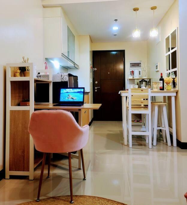 マニラ市House Of B&Y At 101 Newport Across Naia T3アパートメント エクステリア 写真