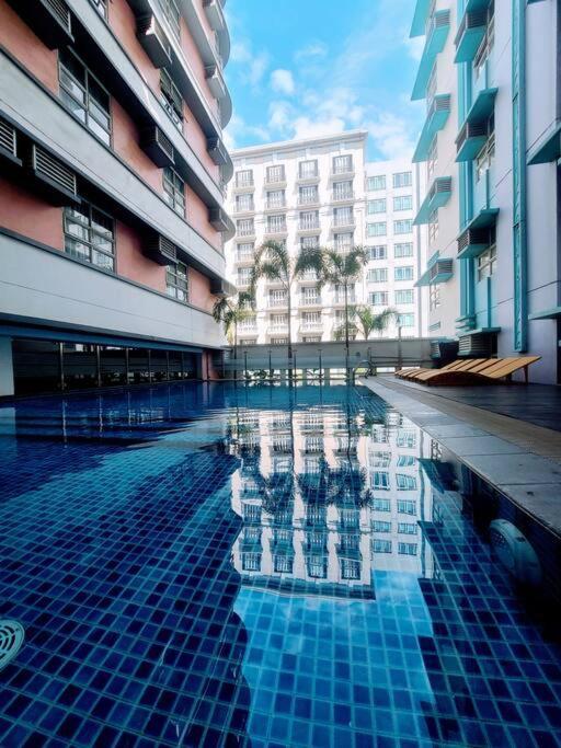 マニラ市House Of B&Y At 101 Newport Across Naia T3アパートメント エクステリア 写真
